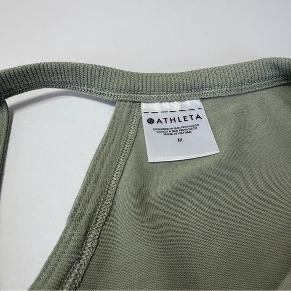 Athleta Women's Ease In Top Fern Green Size Medium - Picture 5 of 7